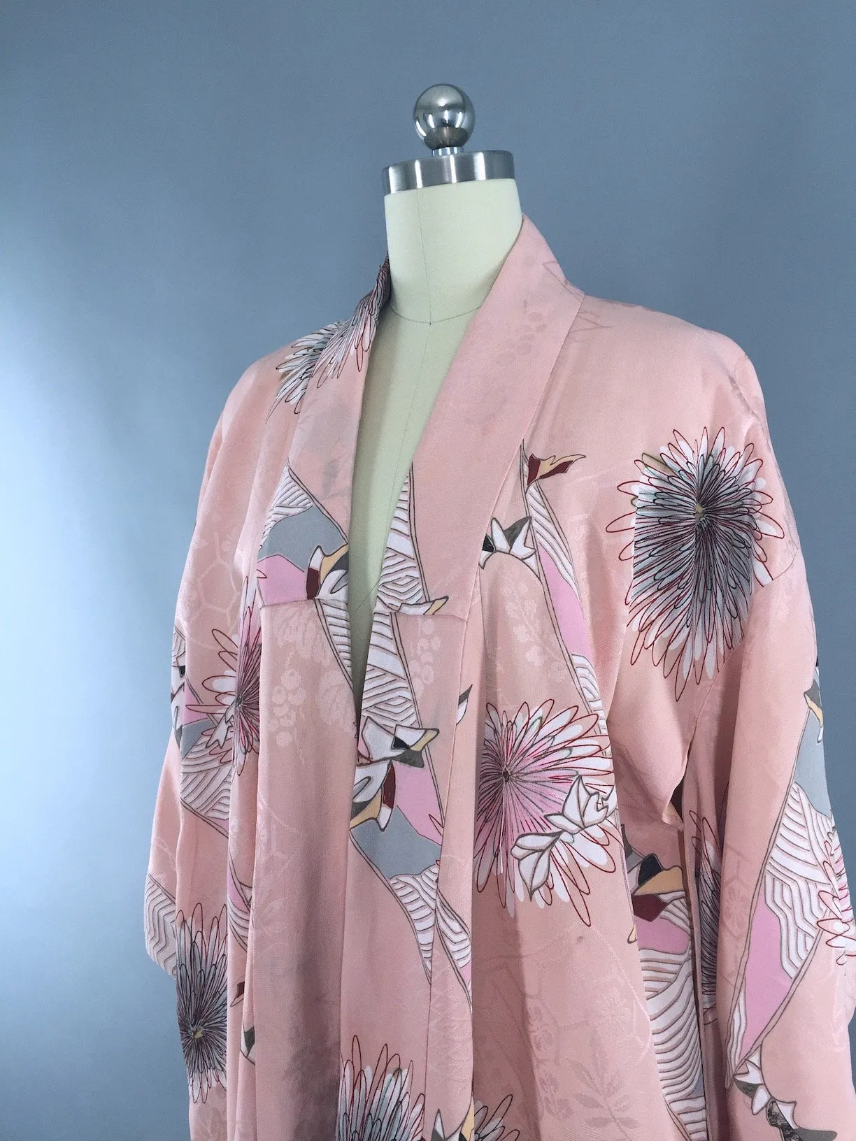 1940s Vintage Silk Kimono Robe / Art Deco Pink Floral