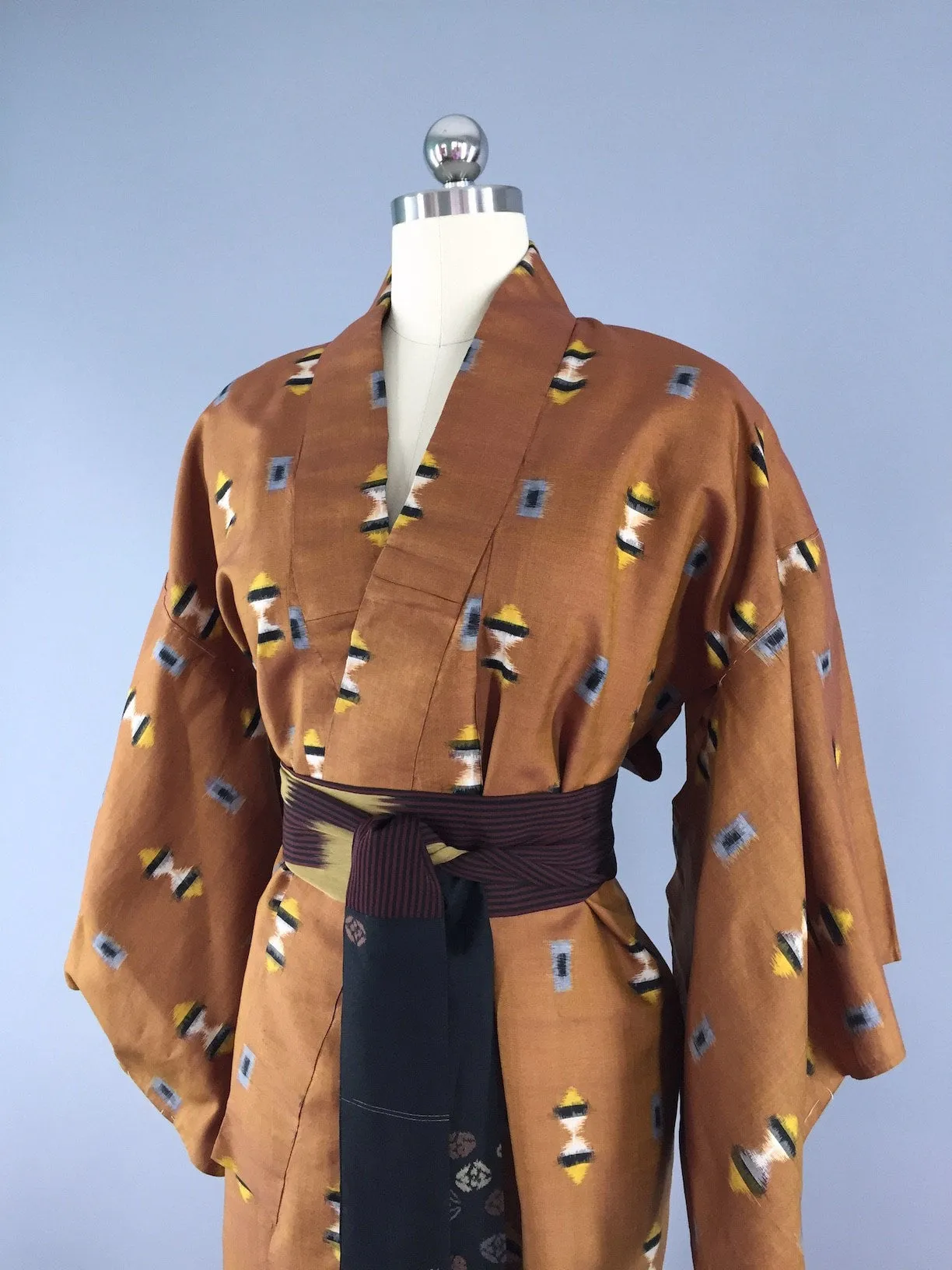 1940s Vintage Silk Kimono Robe, Brown Meisen Ikat Bows