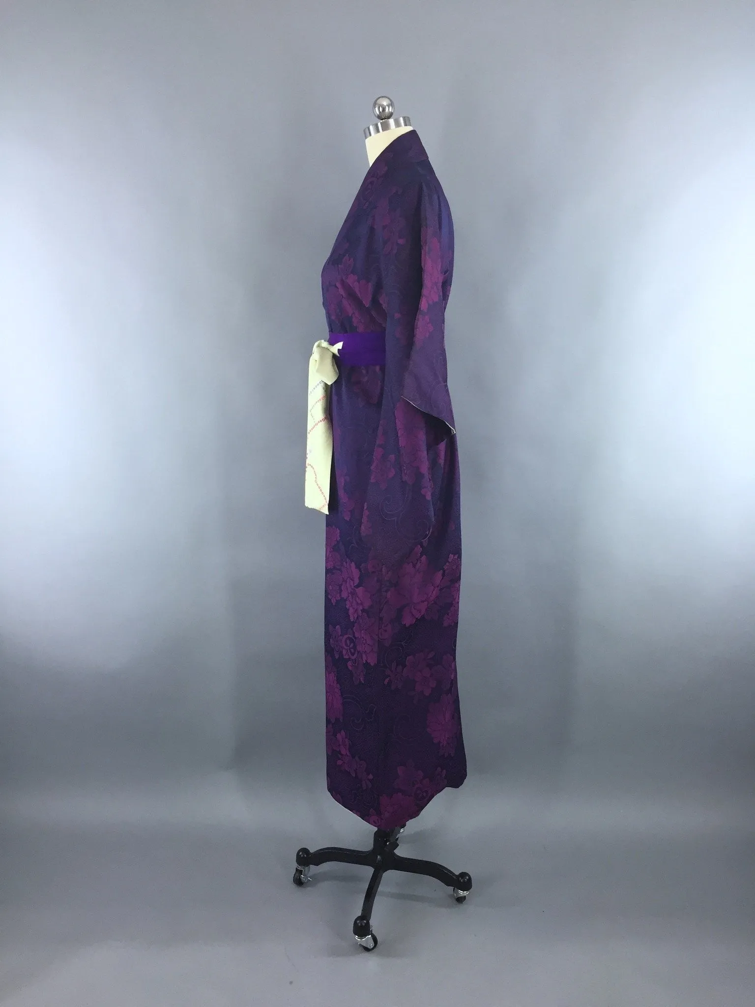 1940s Vintage Silk Kimono Robe with Omeshi Purple Magenta Floral Embroidery