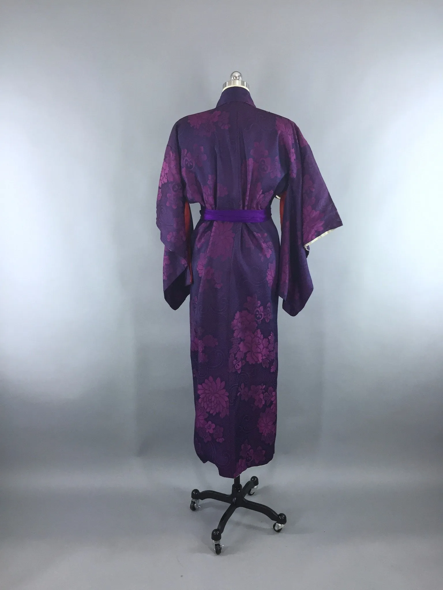 1940s Vintage Silk Kimono Robe with Omeshi Purple Magenta Floral Embroidery