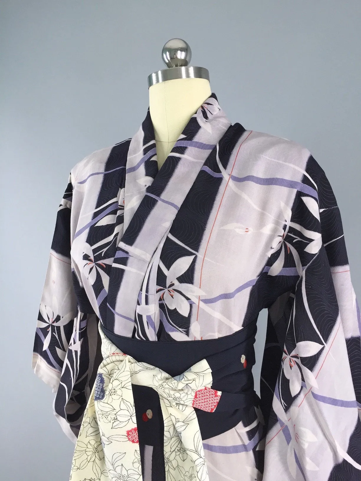 1950s Vintage Cotton Kimono Robe / Orchid Print