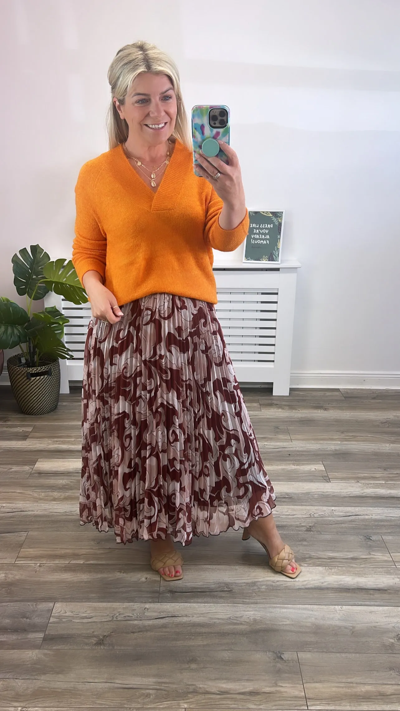 Amara V-Neck Jumper (Orange Pepper)