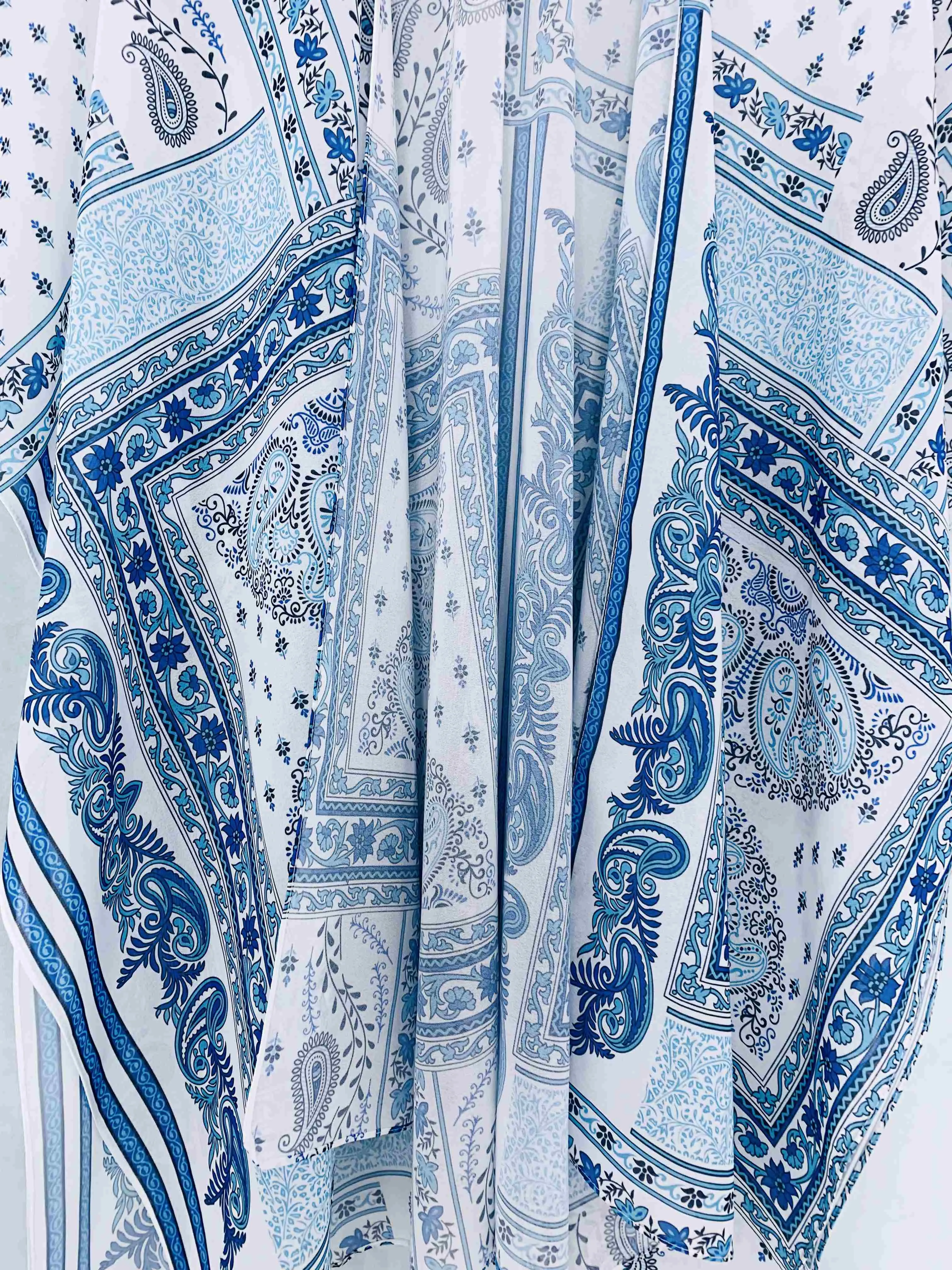 JC070990 White-Blue Paisley Patchwork Kimono