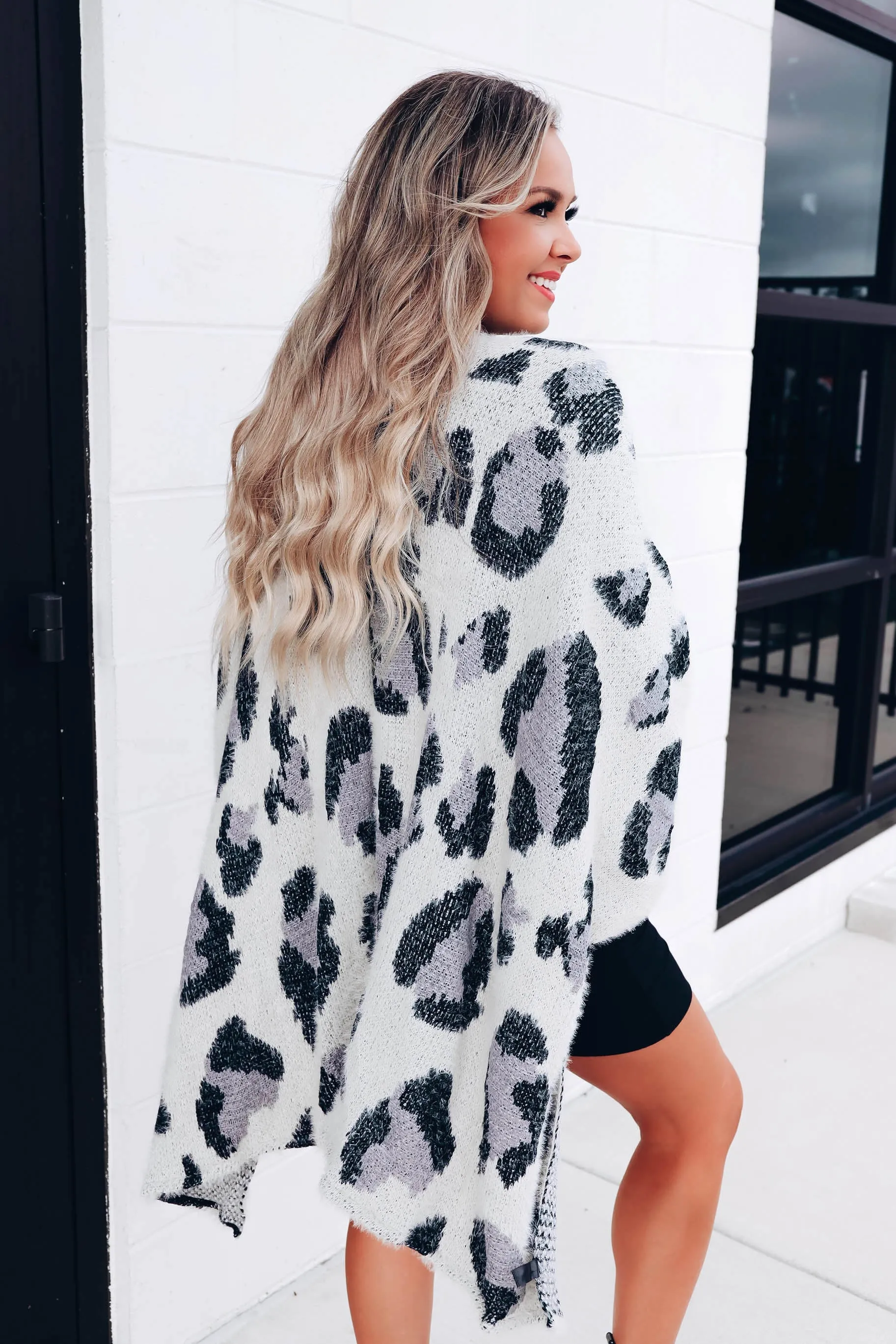 Luling Plush Leopard Kimono - Black