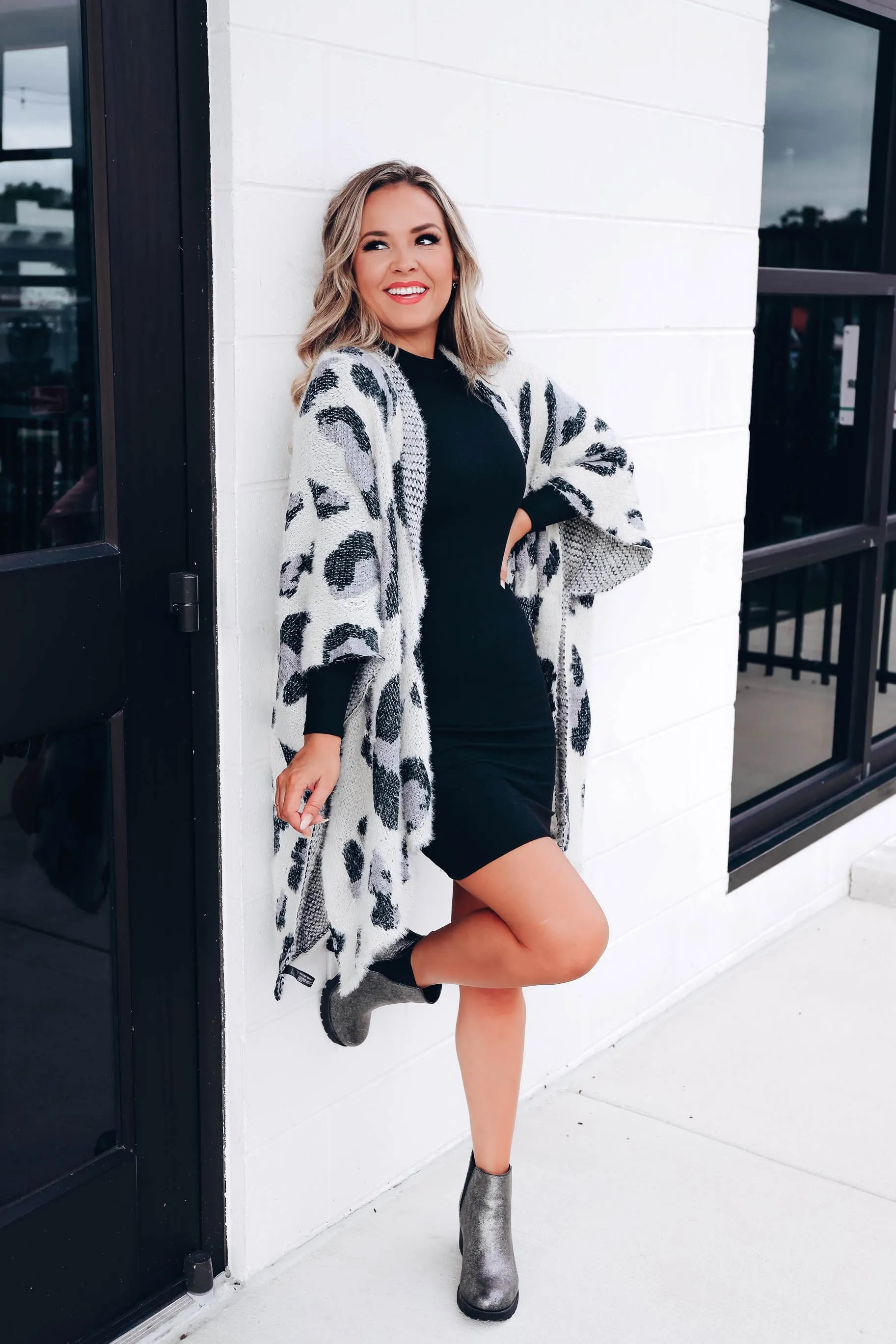 Luling Plush Leopard Kimono - Black