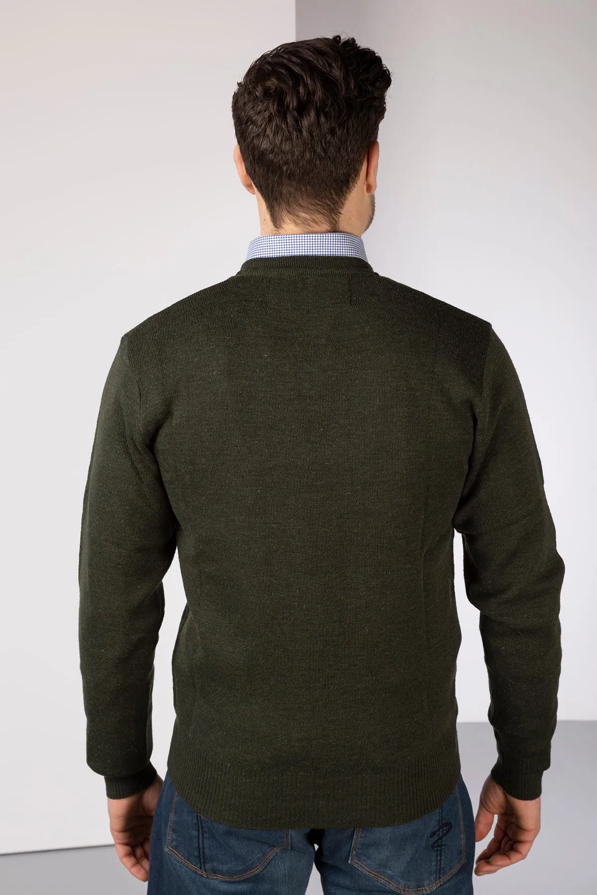 Men's Fine V Neck Shooting Jumper