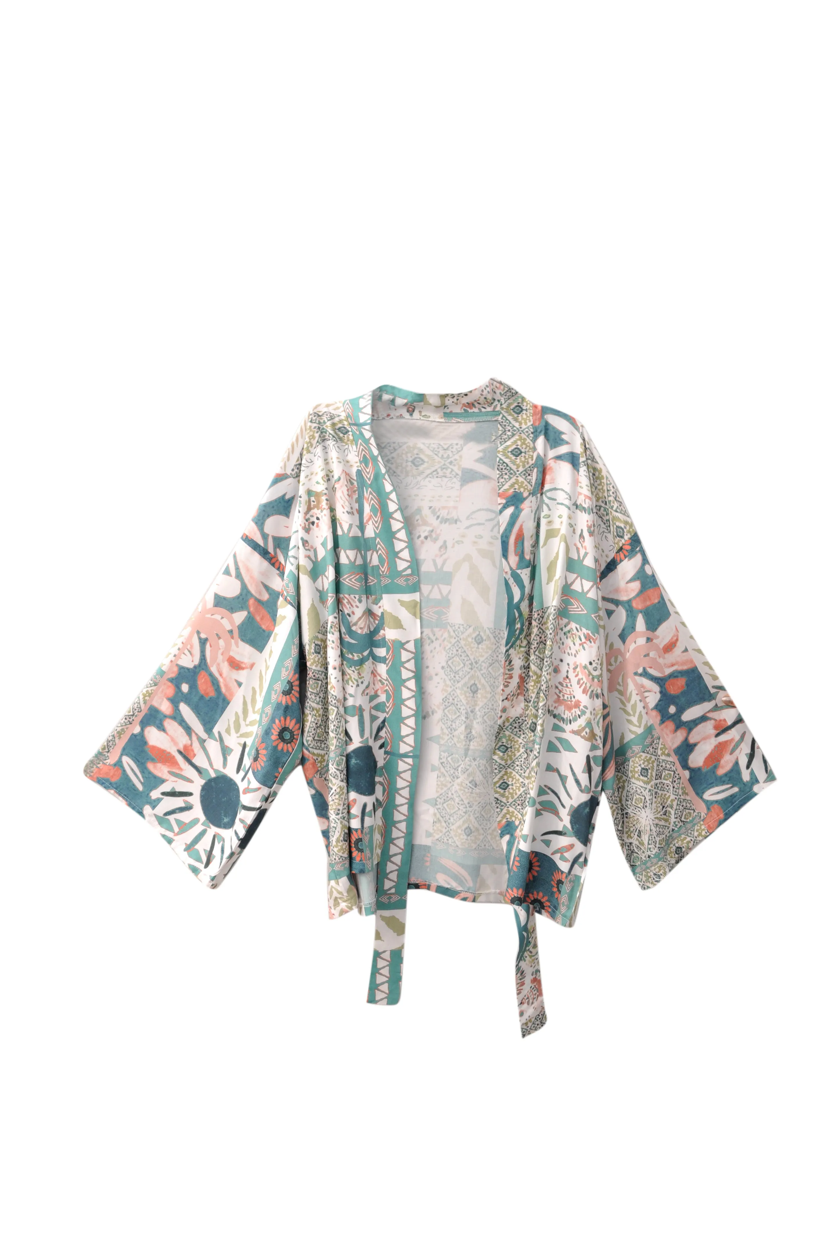 Midsummer Kimono in Delicate Dreams Print