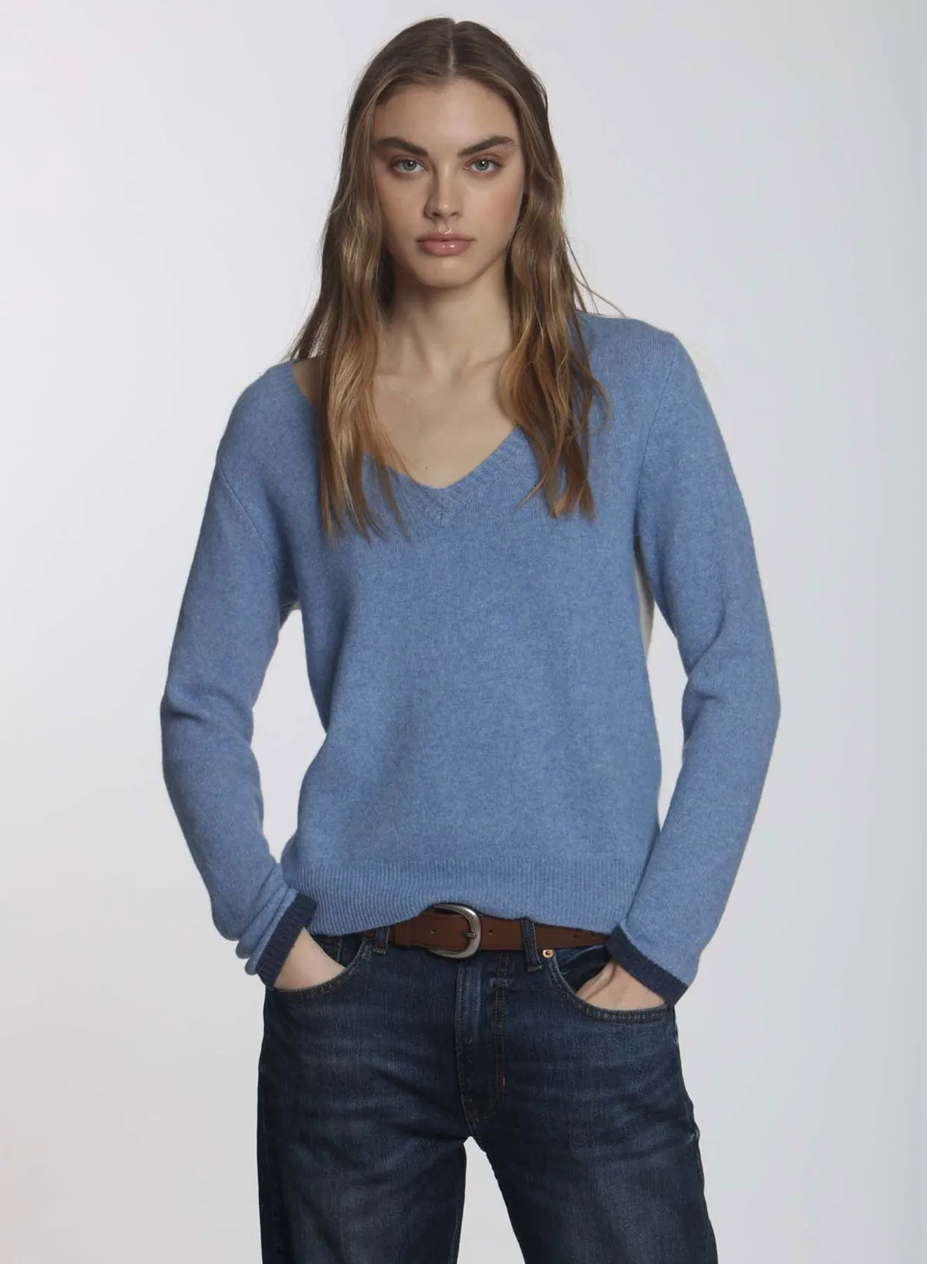 Nellie Cozy Vee - Blue/ecru