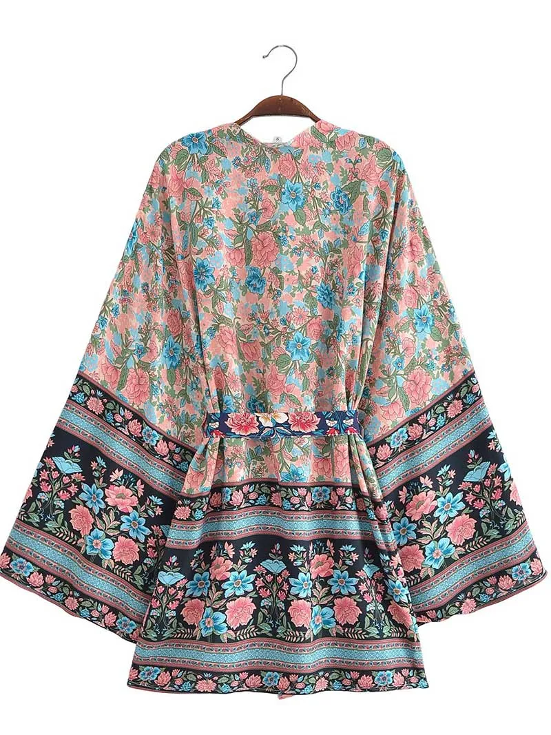 Short Kimono With Floral Print Blue