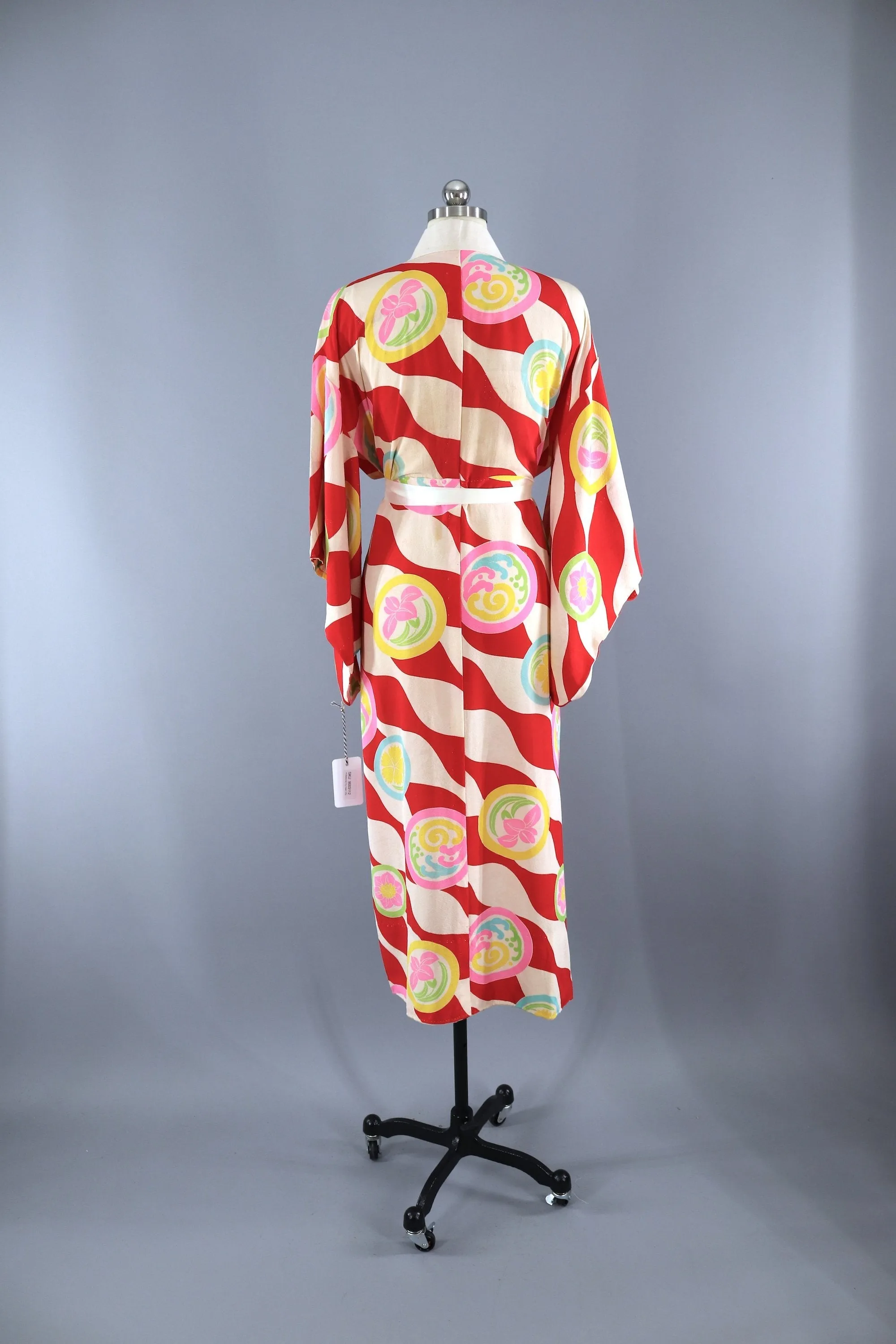 Vintage 1930s Silk Kimono Robe / Red Pink Floral Waves