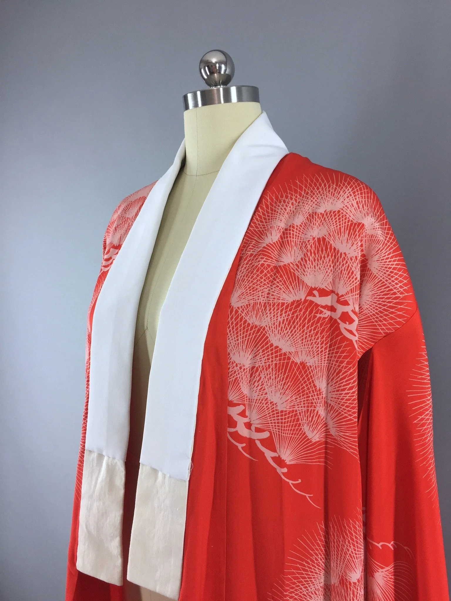 Vintage 1940s Silk Kimono Robe / Red Mimosa Floral Print