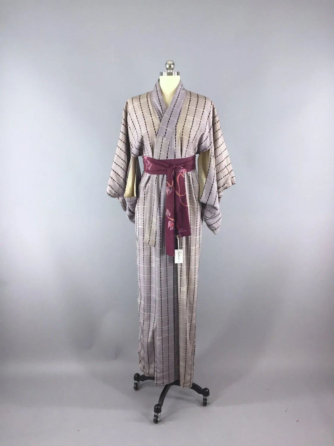 Vintage 1950s Silk Kimono Robe / Grey Art Deco